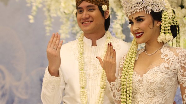 Kevin Aprilio dan Vicy Melanie Lebih Suka Cincin Kawin Yang Simpel