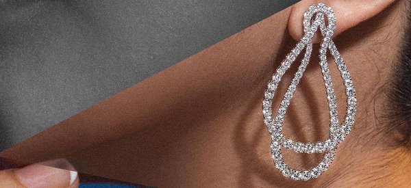 Mau Style Tambah Oke? Pakai Model Anting Emas Cantik dengan Berlian Ini