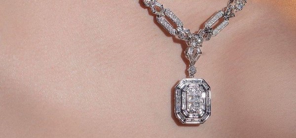 Semakin Besar Diamond Carat-nya, Semakin Besar Juga Nilai Perhiasan Berlian