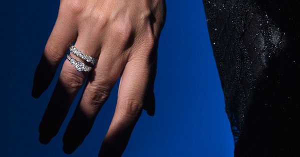 7 Arti Memberikan Cincin Berlian sebagai Hadiah yang Harus Anda Tahu