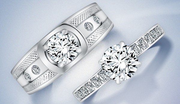Mengapa Berlian Paling Cocok untuk Cincin Couple Tunangan?