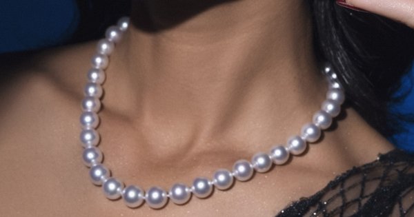 Necklace Diamond Hadiah dari Kekasih? Ini 5 Makna yang Tersirat di Dalamnya
