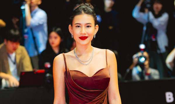 Inspirasi Gaya Para Selebriti Memakai Perhiasan Berlian, Mana yang Jadi Style Favoritmu?