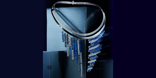 Siap Jadi Pusat Perhatian dengan Kalung Liontin Blue Sapphire yang Eye-Catching?