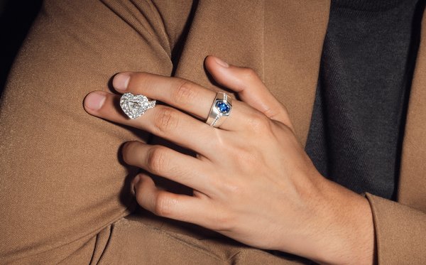 5 Alasan Cincin Berlian Pria dengan Sentuhan Diamond and Blue Sapphire Menjadi Pilihan Terbaik