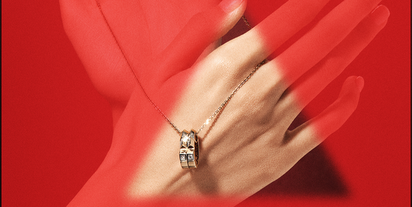 Tips Styling Outfit agar Diamond Pendant Necklace Tampil Standout